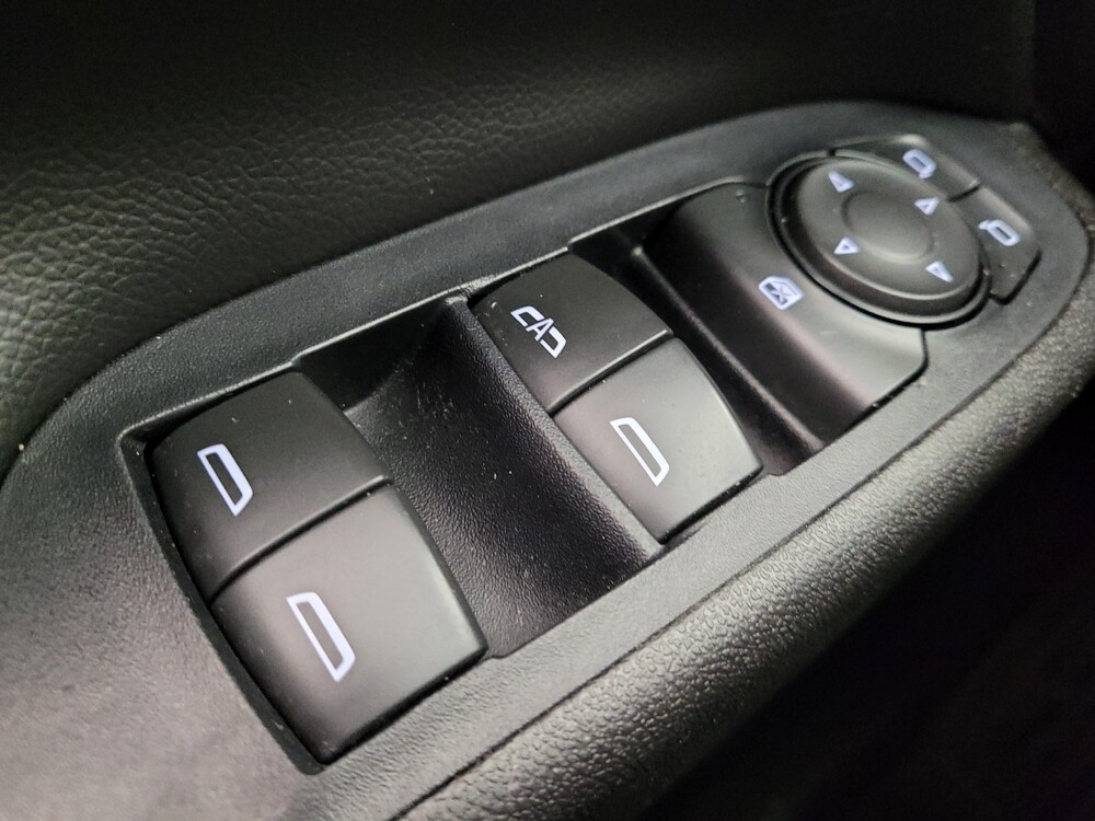 2019 Chevrolet Equinox in Columbus, OH 43228 - 18101185 27