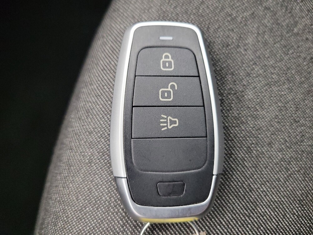 2019 Chevrolet Equinox in Columbus, OH 43228 - 18101185 32