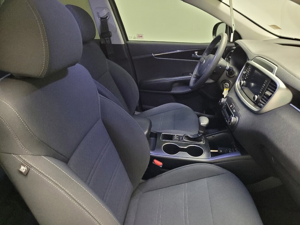 2019 Kia Sorento in Riverside, CA 92504 - 18101186 21