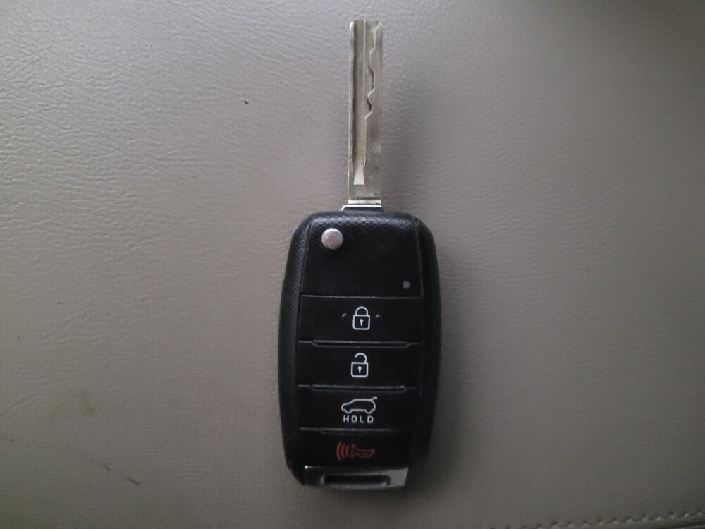 2016 Kia Sorento in Marietta, GA 30062 - 18101188 32