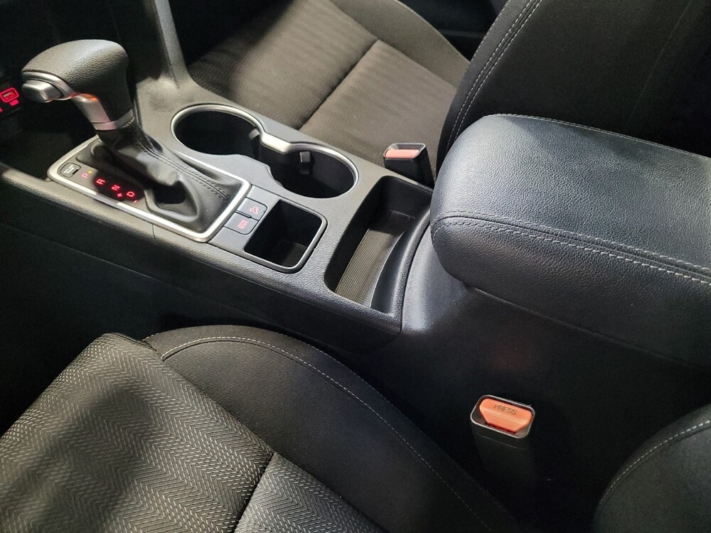 2017 Kia Sportage in Riverside, CA 92504 - 18101199 26