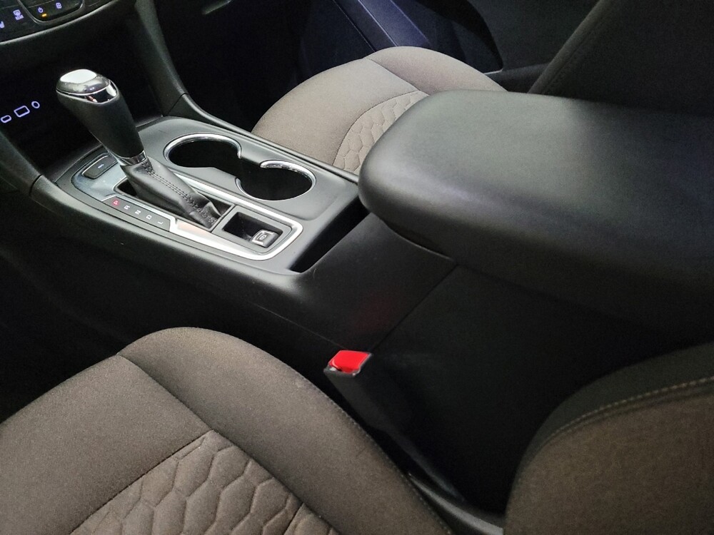 2019 Chevrolet Equinox in Riverside, CA 92504 - 18101200 26