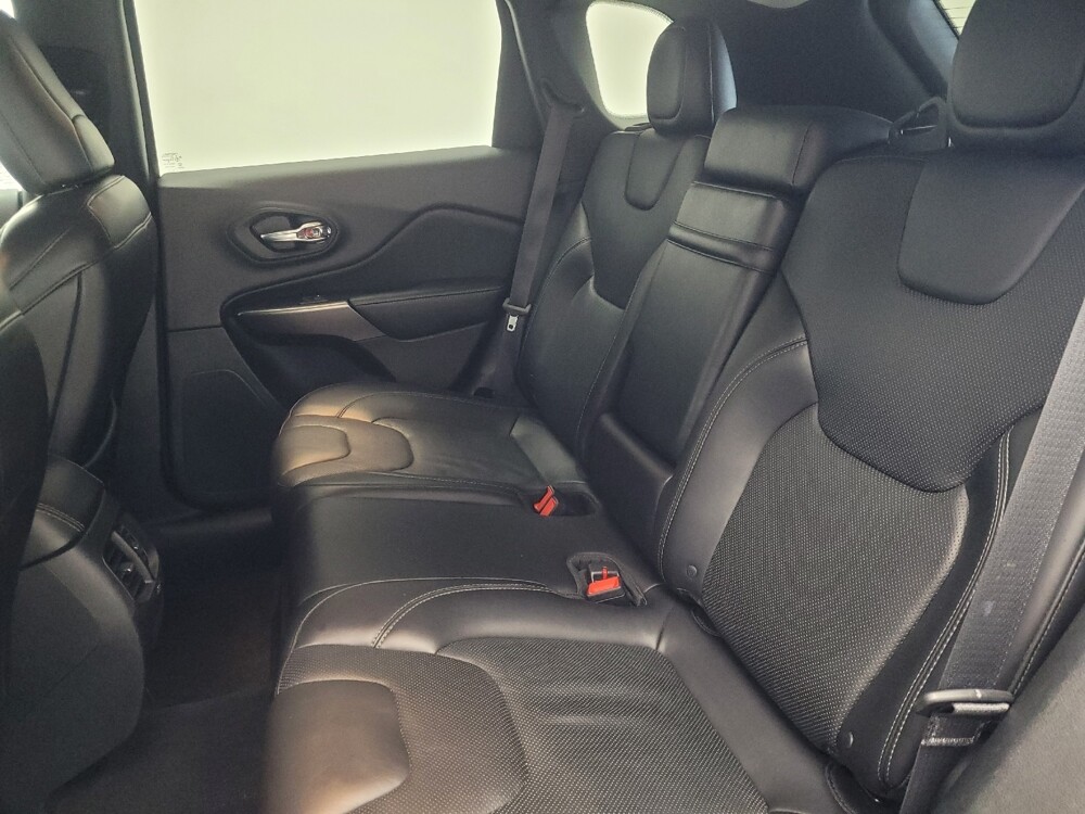 2019 Jeep Cherokee in Indianapolis, IN 46219 - 18101212 18