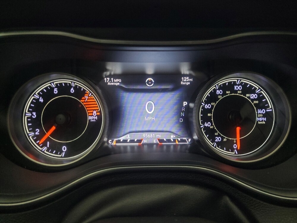 2019 Jeep Cherokee in Indianapolis, IN 46219 - 18101212 23