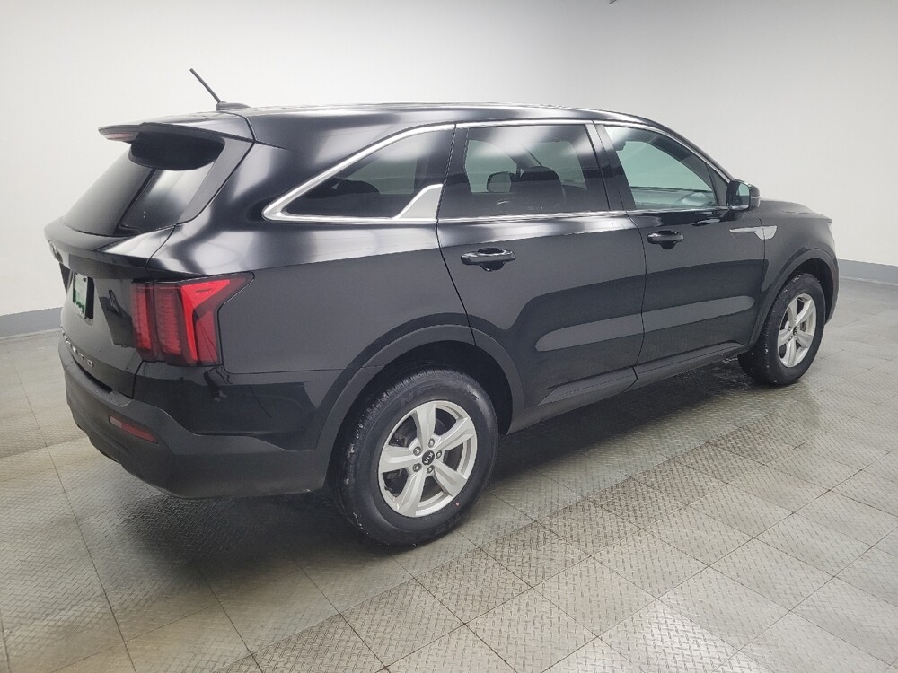 2021 Kia Sorento in Ft Wayne, IN 46805 - 18101216 10
