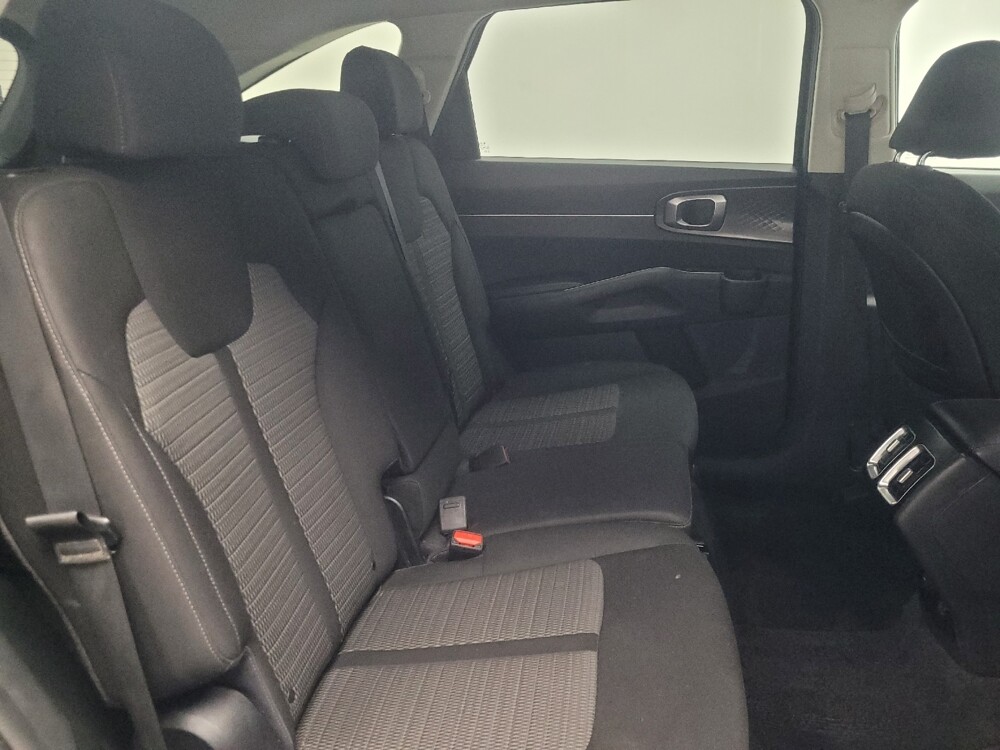 2021 Kia Sorento in Ft Wayne, IN 46805 - 18101216 19
