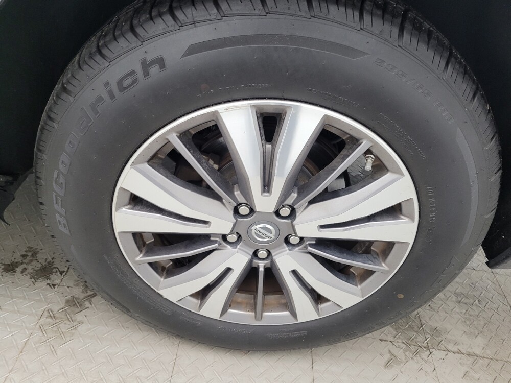 2019 Nissan Pathfinder in Greenville, SC 29607 - 18101217 31