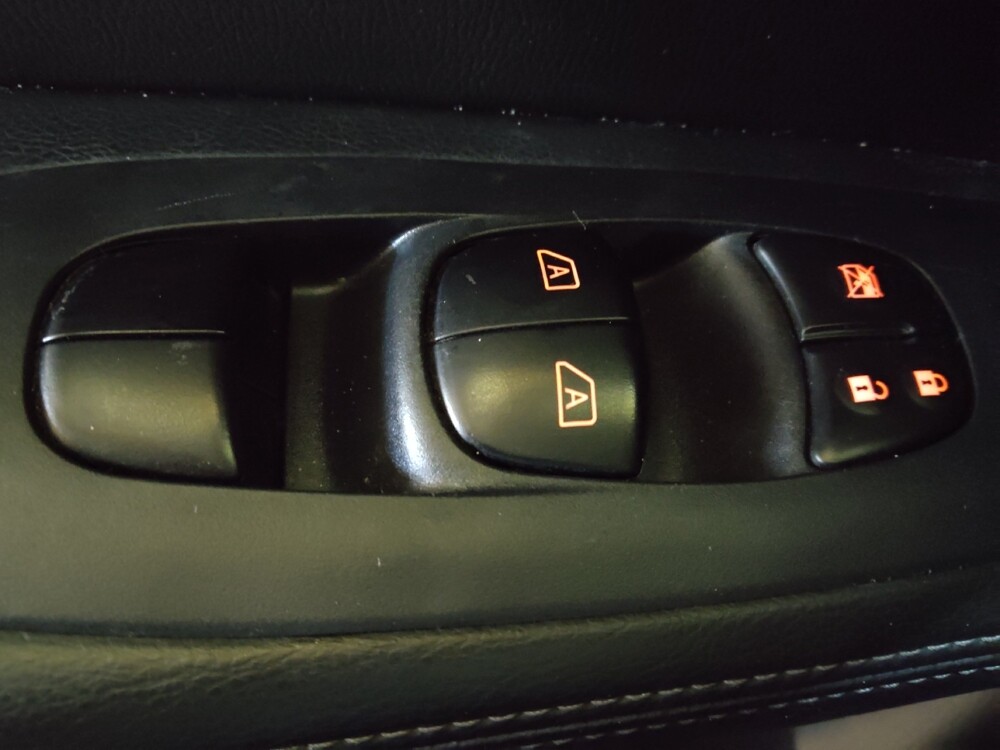 2019 Nissan Pathfinder in Greenville, SC 29607 - 18101217 27