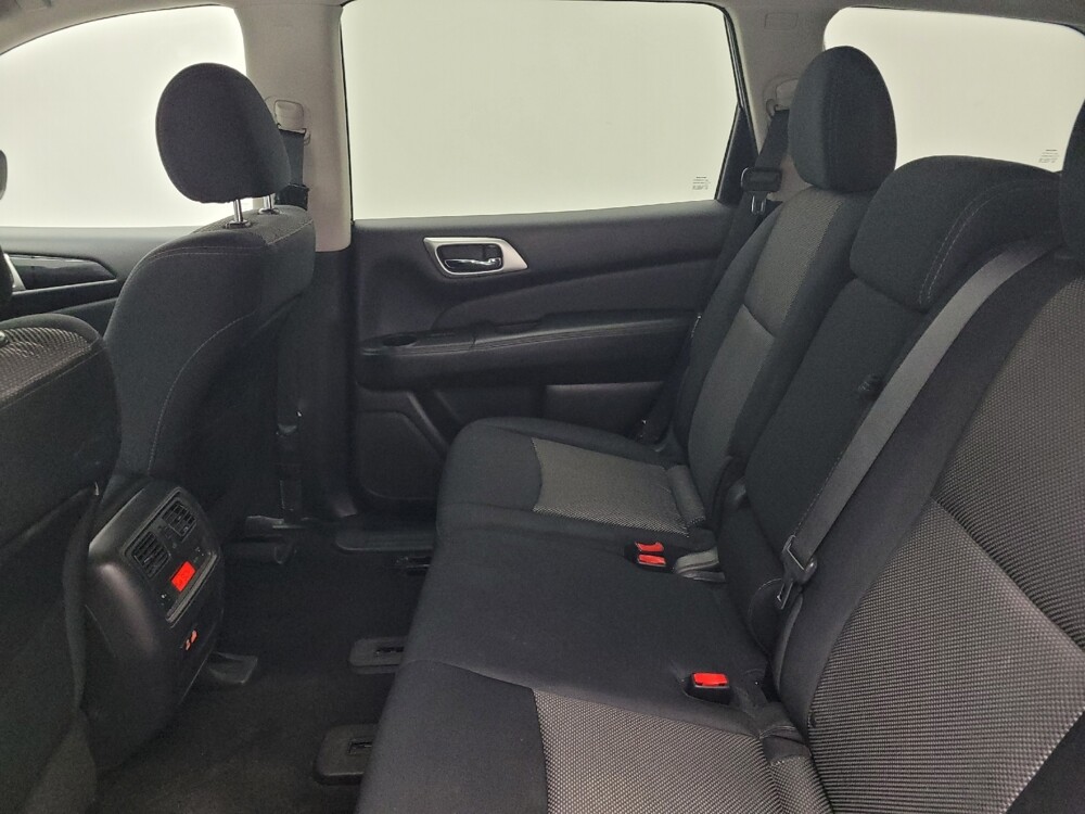 2019 Nissan Pathfinder in Greenville, SC 29607 - 18101217 18