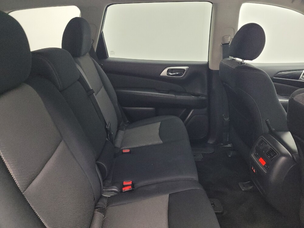 2019 Nissan Pathfinder in Greenville, SC 29607 - 18101217 19