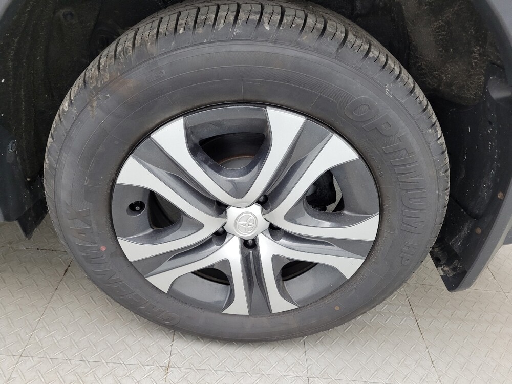 2018 Toyota RAV4 in Greenville, SC 29607 - 18101220 31