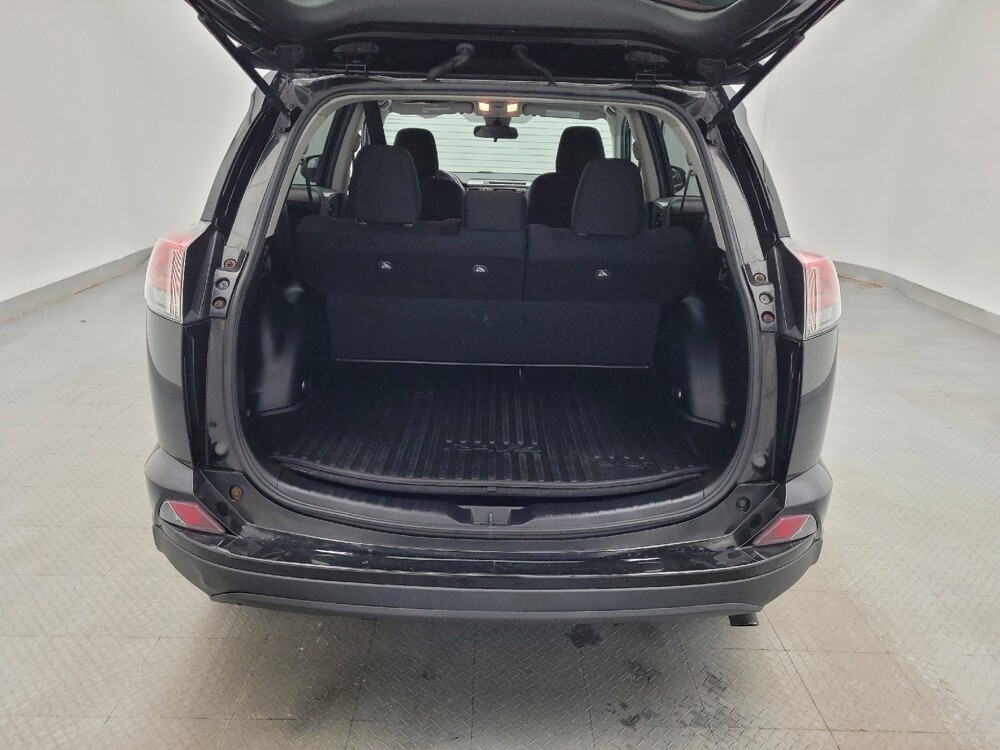 2018 Toyota RAV4 in Greenville, SC 29607 - 18101220 29