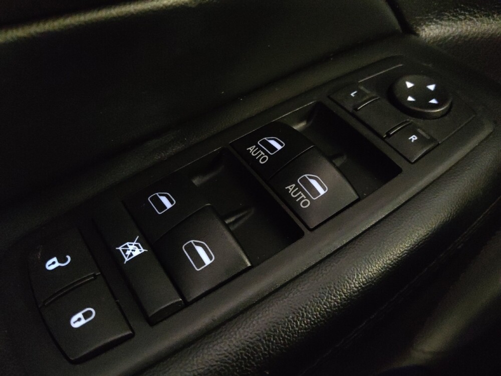 2017 Jeep Grand Cherokee in Houston, TX 77060 - 18101238 27