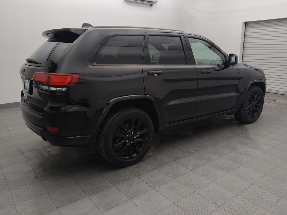 2017 Jeep Grand Cherokee in Houston, TX 77060 - 18101238 10