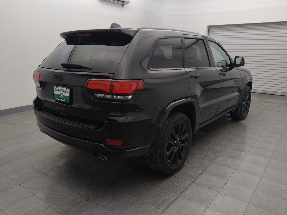 2017 Jeep Grand Cherokee in Houston, TX 77060 - 18101238 9