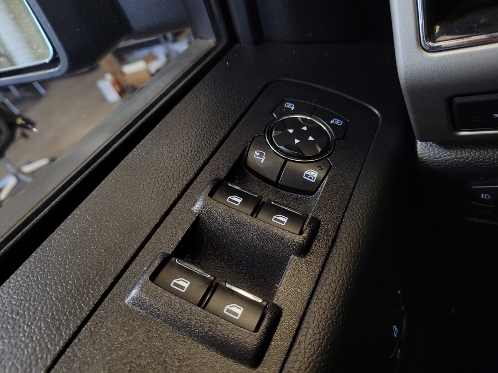 2019 Ford F150 in Cincinnati, OH 45255 - 18101239 27