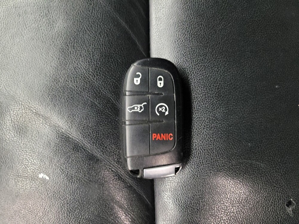 2020 Jeep Grand Cherokee in Taylor, MI 48180 - 18101242 32