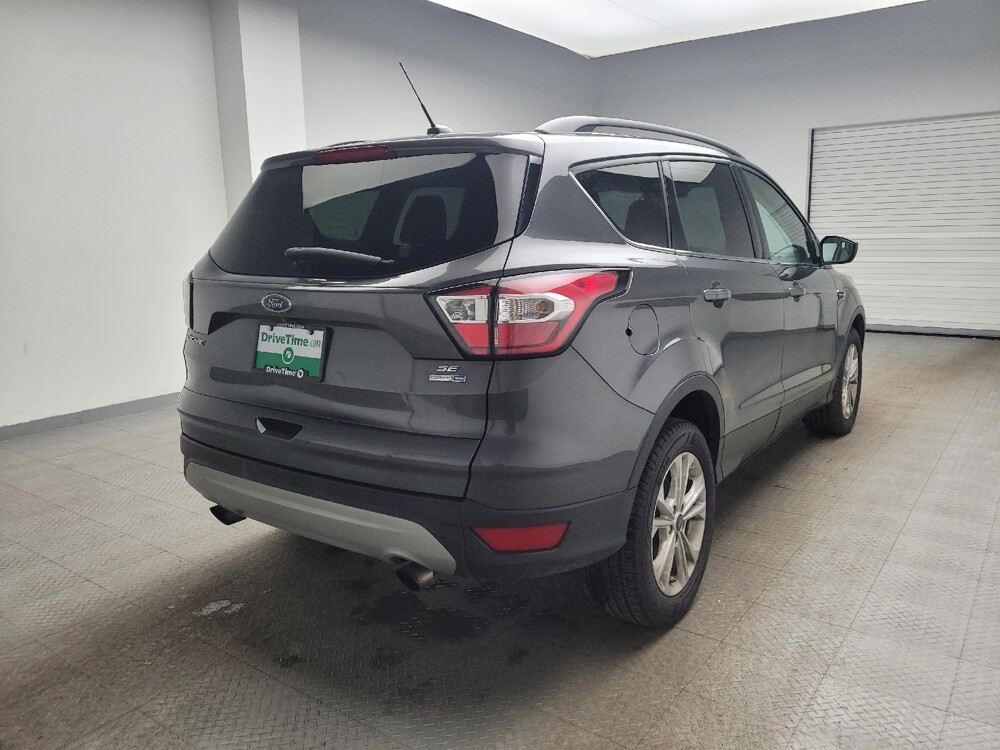 2018 Ford Escape in Taylor, MI 48180 - 18101243 9