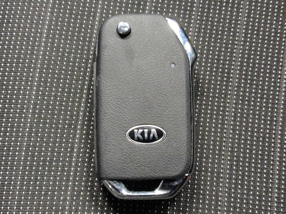 2019 Kia Forte in Houston, TX 77060 - 18101245 32