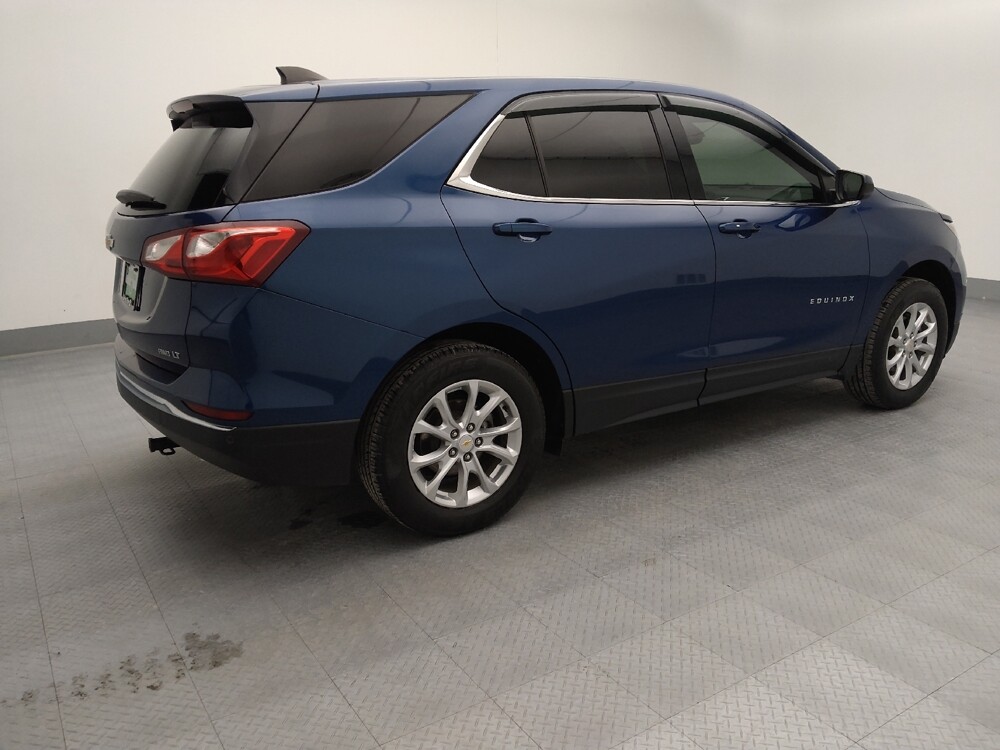 2020 Chevrolet Equinox in St. Louis, MO 63136 - 18101247 10