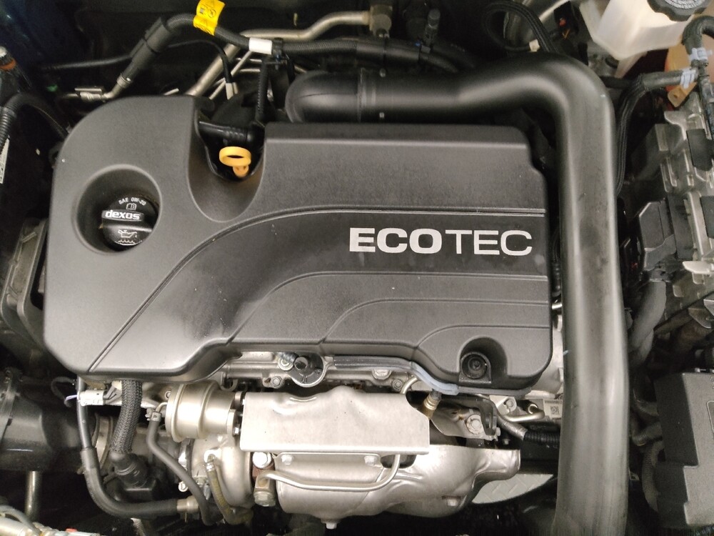 2020 Chevrolet Equinox in St. Louis, MO 63136 - 18101247 30