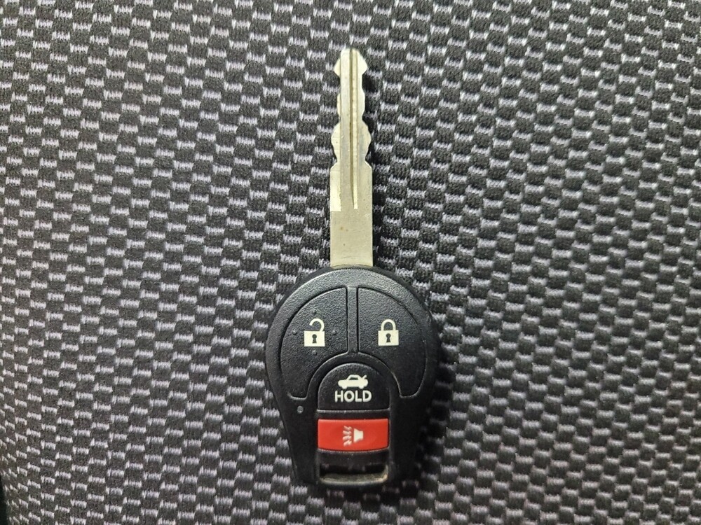 2019 Nissan Versa in Morrow, GA 30260 - 18101249 32