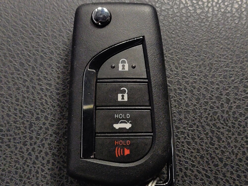 2021 Toyota Camry in Houston, TX 77060 - 18101255 32