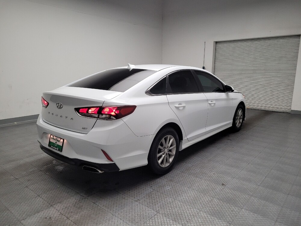 2018 Hyundai Sonata in Riverside, CA 92504 - 18101262 9