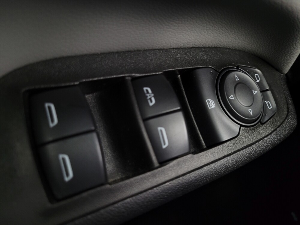 2022 Chevrolet Equinox in Las Vegas, NV 89102 - 18101263 27