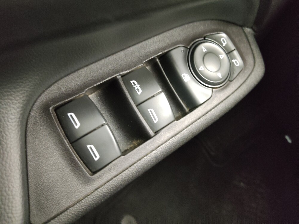 2020 Chevrolet Equinox in St. Louis, MO 63136 - 18101269 27