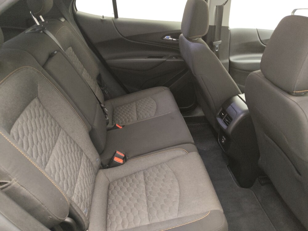 2020 Chevrolet Equinox in St. Louis, MO 63136 - 18101269 19