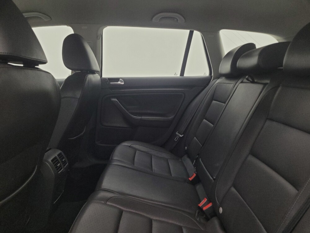 2014 Volkswagen Jetta in Miamisburg, OH 45342 - 18101271 18