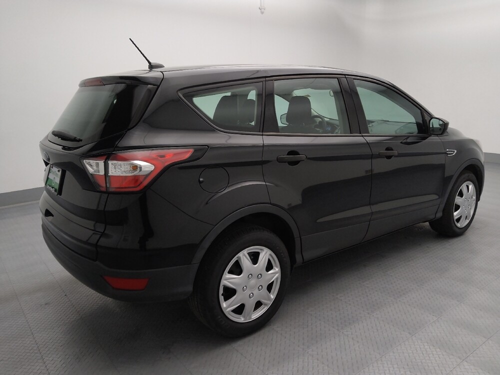 2018 Ford Escape in Springfield, MO 65807 - 18101274 10