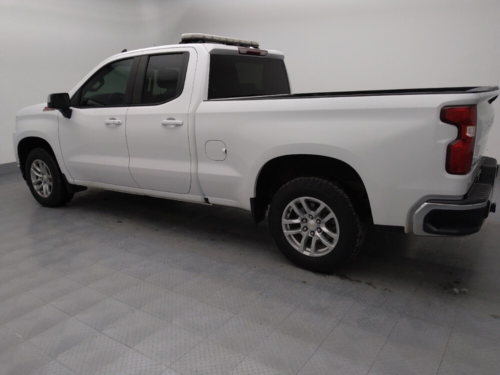 2020 Chevrolet Silverado 1500 in Springfield, MO 65807 - 18101276 3