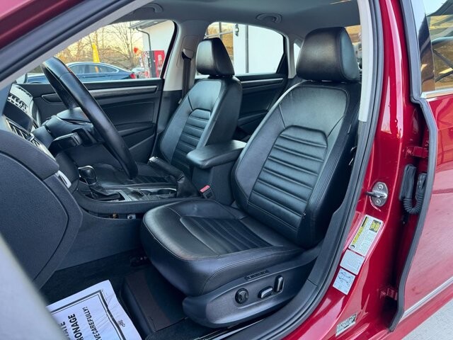 2016 Volkswagen Passat in Knoxville, TN 37920 - 18101281 13