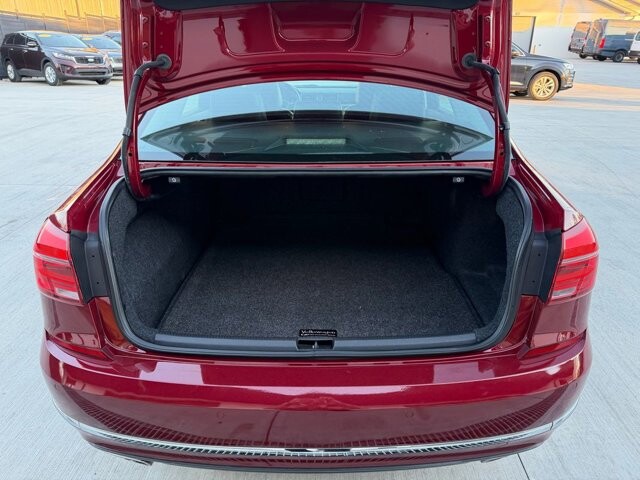 2016 Volkswagen Passat in Knoxville, TN 37920 - 18101281 9