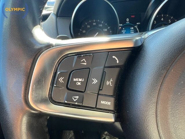 2018 Jaguar F-PACE in Decatur, GA 30032 - 18101283 24