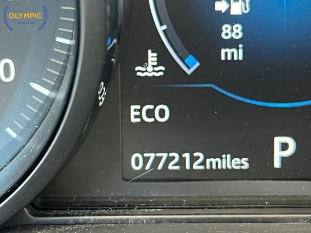 2018 Jaguar F-PACE in Decatur, GA 30032 - 18101283 27