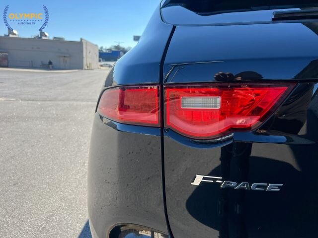 2018 Jaguar F-PACE in Decatur, GA 30032 - 18101283 13