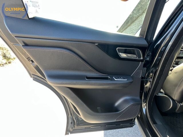 2018 Jaguar F-PACE in Decatur, GA 30032 - 18101283 42