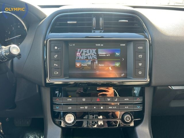 2018 Jaguar F-PACE in Decatur, GA 30032 - 18101283 28