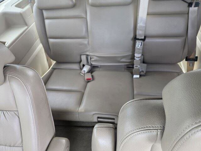 2006 Ford Freestar in Mesa, AZ 85212 - 18101303 29