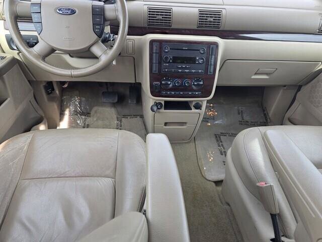 2006 Ford Freestar in Mesa, AZ 85212 - 18101303 62