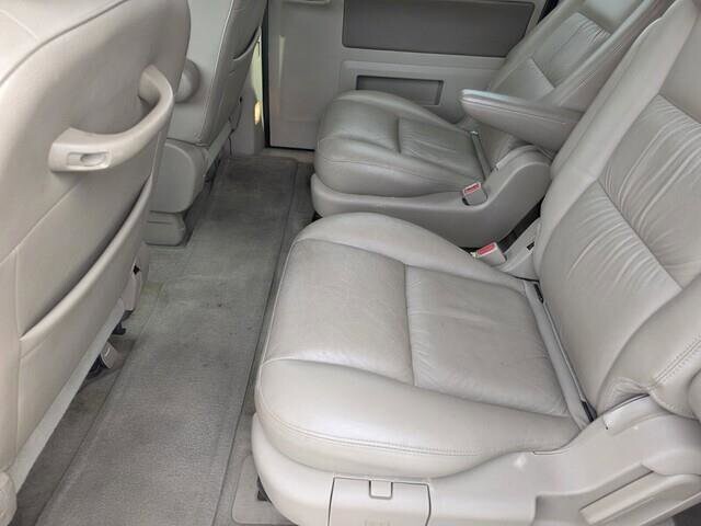 2006 Ford Freestar in Mesa, AZ 85212 - 18101303 61