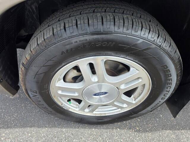 2006 Ford Freestar in Mesa, AZ 85212 - 18101303 46