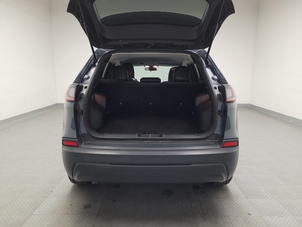 2019 Jeep Cherokee in Downey, CA 90241 - 18101311 29