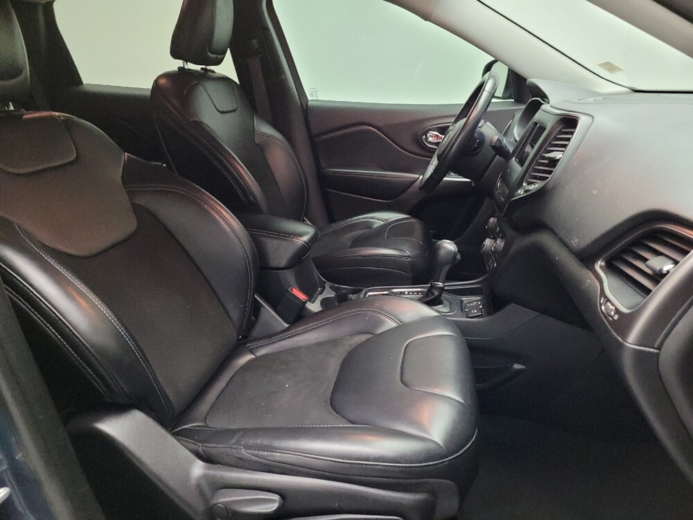 2019 Jeep Cherokee in Downey, CA 90241 - 18101311 21