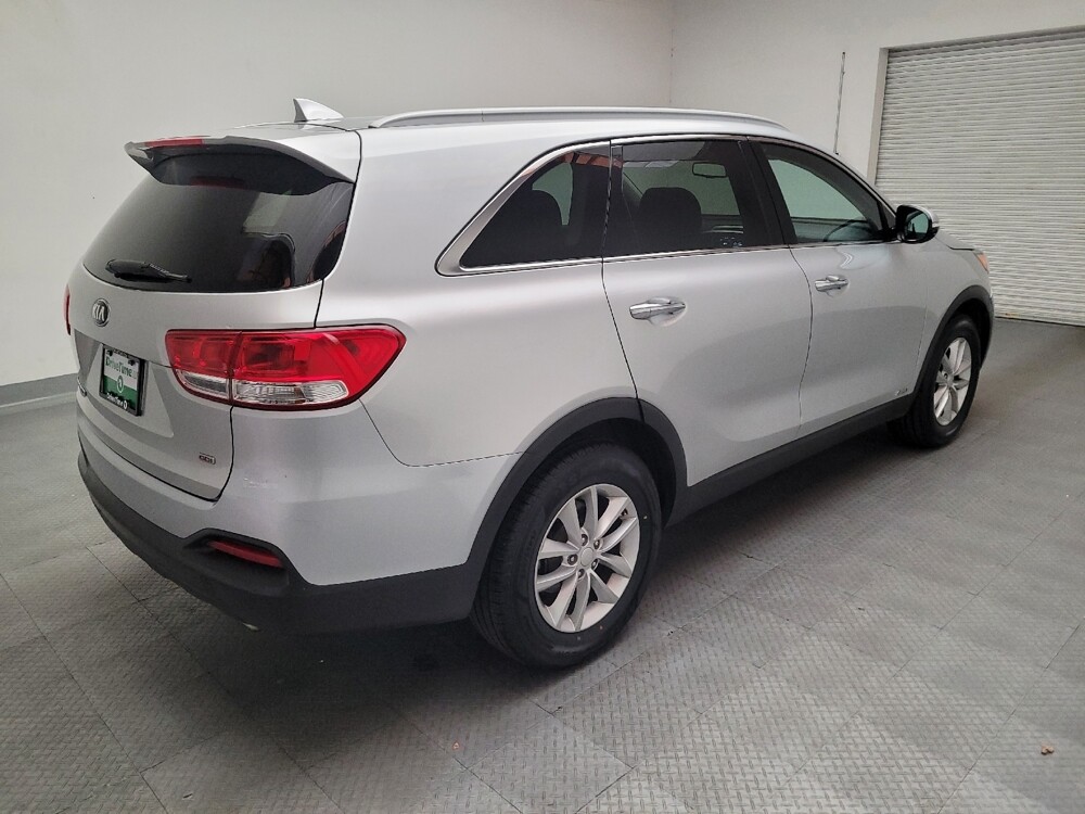 2017 Kia Sorento in Sacramento, CA 95821 - 18101312 9