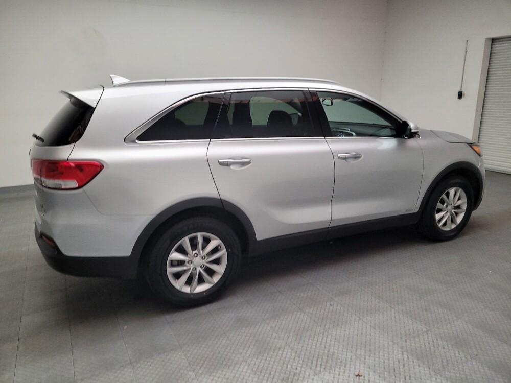 2017 Kia Sorento in Sacramento, CA 95821 - 18101312 10