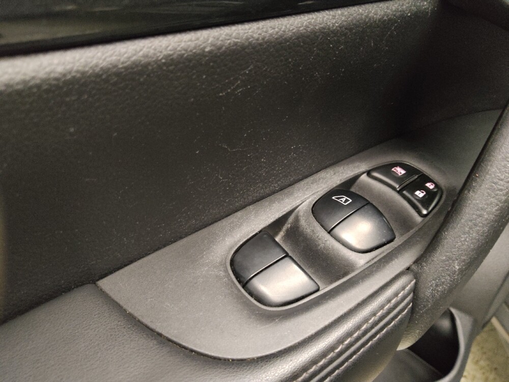 2018 Nissan Rogue in Midlothian, IL 60445 - 18101316 27